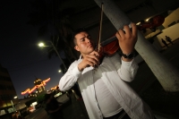 Sábado 14 de diciembre del 2013. Tuxtla Gutiérrez.  100 esquinas, 100 jóvenes! La propuesta creativa de los artistas y creadores en las avenidas y calles de la ciudad.