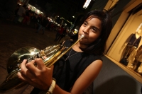 Sábado 14 de diciembre del 2013. Tuxtla Gutiérrez.  100 esquinas, 100 jóvenes! La propuesta creativa de los artistas y creadores en las avenidas y calles de la ciudad.