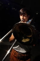 Sábado 14 de diciembre del 2013. Tuxtla Gutiérrez.  100 esquinas, 100 jóvenes! La propuesta creativa de los artistas y creadores en las avenidas y calles de la ciudad.