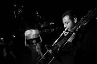 Sábado 14 de diciembre del 2013. Tuxtla Gutiérrez.  100 esquinas, 100 jóvenes! La propuesta creativa de los artistas y creadores en las avenidas y calles de la ciudad.