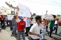 Domingo 10 de junio del 2012. Tuxtla Gutiérrez, Chiapas. Jóvenes estudiantes se congregan alrededor del movimiento #132 para manifestar su adversidad en contra de la política actual en el país y generar un movimiento de conciencia social desde la base juv