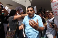 Martes 29 de mayo del 2012. Tuxtla Gutiérrez, Chiapas. Infiltrados y desmanes de jóvenes ajenos al movimiento #132 este medio día en la capital del estado.