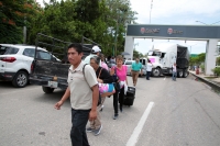 20230629. Tuxtla Continuan las protestas en el tramoo carretero Tuxtla- San CritÃ³bal de las Casas por los familiares de los 16 secuestrados de la SSyPC