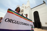 Sábado 28 de junio del 2014. Tuxtla Gutiérrez. La comunidad Lésbico, Gay Bi y Transexual, Travesti de Chiapas marcha por la avenida central exigiendo igualdad, respeto y libertada en este estado del sureste de México.
