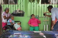 Viernes 1 de diciembre del 2017. Tuxtla Gutiérrez. Dos meses de espera mantienen a una familia en espera de la ayuda prometida después del fuerte sismo del 7 de septiembre en la Colonia 24 de junio de la capital del estado de Chiapas.