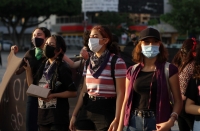 Miércoles 25 de noviembre del 2020. Tuxtla Gutiérrez.  La cruz conmemorativa en contra de la violencia de las mujeres instalada en la Plaza Central de la ciudad por las integrantes de los grupos feministas