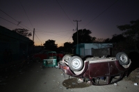 Domingo 5 de febrero del 2012. Disturbios por control de la Cerveza en la Costa. Tonalá, Chiapas. Habitantes de las pescaderías Tres Picos protagonizaron varios enfrentamientos durante el sábado y domingo de este fin de semana por el control de la distrib