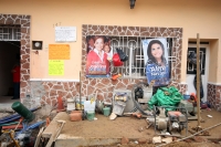 Martes 19 de junio del 2012. Tuxtla Gutiérrez, Chiapas. Vecinos de la 4ª norte, en las cercanías de la calle central se quejan de las fracturas que las obras de remodelación ocasionan en los trabajos anteriores por lo que las molestias se han ido acumulan