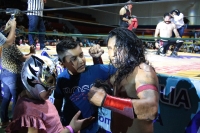 20231022. Tuxta. Durante la función de lucha libre del aniversario 66 de Promociones Tury .