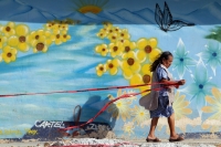 Lunes 16 de julio del 2012. Tuxtla Gutiérrez, Chiapas. Pobladores en las cercanías del Rio Sabinal exigen a las autoridades que se audite y controle las obras que se ubican en las cercanías de la 8ª oriente puesto que varias de las casas-habitación presen
