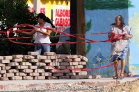 Lunes 16 de julio del 2012. Tuxtla Gutiérrez, Chiapas. Pobladores en las cercanías del Rio Sabinal exigen a las autoridades que se audite y controle las obras que se ubican en las cercanías de la 8ª oriente puesto que varias de las casas-habitación presen