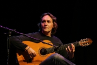 EL GUITARRISTA ESPAÑOL VICENTE AMIGO DURANTE SU PRESENTACIÓN EN LA INAUGURACION DEL FESTIVAL CERVANTINO BARROCO QUE SE REALIZA EN LA CIUDAD DE SAN CRISTOBAL DE LAS CASAS.