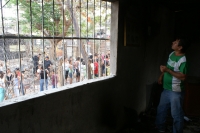 Sábado 30 de abril. La explosión de un tanque de gas ocasionó pérdidas materiales en una casa ubicada en las cercanías de la colonia Chiapas Solidario la tarde de este sábado.