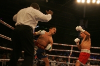 Fernando el Cochulito Montiel retiene los campeonatos mundiales de peso galle del CMB y del OMB ante el panameño Rafael Concepción en el tercer asalto de la función estelar de box realizada esta noche en la ciudad de Tuxtla Gutiérrez.