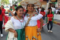 Lunes 20 de noviembre del 2017. Tuxtla Gutiérrez. Esperando el inicio del desfile conmemorativo del inicio de la Revolución Mexicana