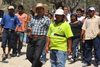 Domingo 13 de marzo. El enfrentamiento entre pobladores de la col La Libertad ubicada en las cercanías de la Base Militar Los Sabinos da como resultado una persona con heridas provocadas por machetazos, varios golpeados y vehículos con los vidrios rotos, 