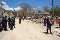 Domingo 13 de marzo. El enfrentamiento entre pobladores de la col La Libertad ubicada en las cercanías de la Base Militar Los Sabinos da como resultado una persona con heridas provocadas por machetazos, varios golpeados y vehículos con los vidrios rotos, 