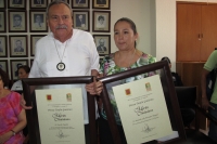 Lunes 4 de junio del 2012. Tuxtla Gutiérrez, Chiapas. El ayuntamiento tuxtleco entrega el reconocimiento y las medallas al merito ciudadano a Don Eraclio Zepeda y a Lilly Anzueto esta mañana en ceremonia protocolaria.