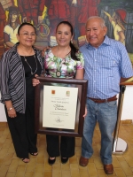 Lunes 4 de junio del 2012. Tuxtla Gutiérrez, Chiapas. El ayuntamiento tuxtleco entrega el reconocimiento y las medallas al merito ciudadano a Don Eraclio Zepeda y a Lilly Anzueto esta mañana en ceremonia protocolaria.