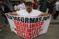 Sábado 7 de enero del 2017. Tuxtla Gutiérrez. Durante la marcha en contra del gasolinazo este medio día
