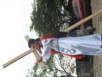 Miércoles 20 de abril. Foto/Pedro Gerardo. Tecun Uman. Migrantes de centro América inician esta mañana un viacrucis en  la frontera de México representando la Pasión de Cristo y lanzando consignas para la protección de las personas que cruzan los diferent