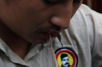 Foto/Mario Mtz. Viernes 9 de marzo. Se suturan labios en el Congreso.