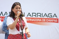 Jueves 3 de abril del 2012. Marvín Arriaga se registra esta mañana como candidata.