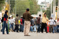 Jueves 6 de cotubre 2011. Con “guerra” organizaciones se disputan un predio