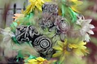 Jueves 1 de noviembre del 2012. Tuxtla Gutiérrez, Chiapas. Los panteones y sus tumbas presentan un reflejo cabal de la personalidad de los pueblos que los alberga, las historias de sus gentes y su paso por su devenir esta presente en cada uno de sus entie