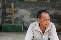 Jueves 1 de noviembre del 2012. Tuxtla Gutiérrez, Chiapas. Los panteones y sus tumbas presentan un reflejo cabal de la personalidad de los pueblos que los alberga, las historias de sus gentes y su paso por su devenir esta presente en cada uno de sus entie