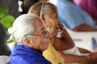 Martes 28 de agosto del 2012. Tuxtla Gutiérrez, Chiapas. Dái Mundial del Abuelo. Ancianos de Tuxtla gutiérrez, sobreviven en los albergues que el DIF mantiene en la ciudad.