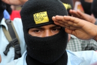 LA MARCHA EN CONTRA DE LA VIOLENCIA EN LA CIUDAD DE SAN CRISTOBAL DE LAS CASAS FUE ENCABEZADA POR LOS COMANDANTES DAVID Y TACHO DEL EZLN, QUIENES LEYERON LOS COMUNICADOS POLITICOS DEL GRUPO INDIGENA EN LA PALZA DE LA PAZ DE ESTA CIUDAD DEL SURESTE DE MEXI