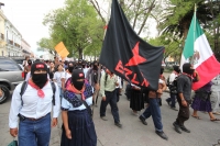 LA MARCHA EN CONTRA DE LA VIOLENCIA EN LA CIUDAD DE SAN CRISTOBAL DE LAS CASAS FUE ENCABEZADA POR LOS COMANDANTES DAVID Y TACHO DEL EZLN, QUIENES LEYERON LOS COMUNICADOS POLITICOS DEL GRUPO INDIGENA EN LA PALZA DE LA PAZ DE ESTA CIUDAD DEL SURESTE DE MEXI