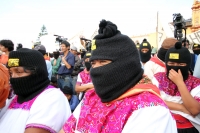 LA MARCHA EN CONTRA DE LA VIOLENCIA EN LA CIUDAD DE SAN CRISTOBAL DE LAS CASAS FUE ENCABEZADA POR LOS COMANDANTES DAVID Y TACHO DEL EZLN, QUIENES LEYERON LOS COMUNICADOS POLITICOS DEL GRUPO INDIGENA EN LA PALZA DE LA PAZ DE ESTA CIUDAD DEL SURESTE DE MEXI