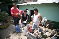Varias casas resultaron afectadas por las fuertes lluvias de la noche de este martes, el caos vehicular afecto varias arterias del oriente de la ciudad y varias colonias del norte de la ciudad. Familias humildes de la colonia Rosa del Poniente y de la 10 