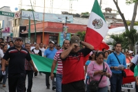 Viernes 2 de octubre del 2015. Tuxtla Gutiérrez. Familias, maestros y estudiantes durante la marcha de este 2 de octubre.