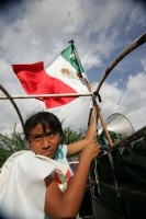 Martes 10 de agosto. Campesinos y labriegos de las comunidades de Ixtapa y sus alrededores se manifiestan bloqueando la carretera entre las ciudades de Chiapa de Corzo y Acala para exigir que las autoridades intervengan y se hagan cargo de la administraci