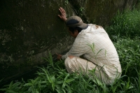 Berriozabal. 2 de agosto. Las figuras de dos serpientes pre-hispánicas se encuentran en el costado de una estructura de roca llamada Peña de los Naranjos en las cercanías de los municipios de Berriozabal y Ocuilapa y a decir de los habitantes de esta comu