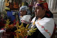 Miércoles 16 de agosto del 2017. Tuxtla Gutiérrez. La Levantada la Danza de San Roque esta mañana en la casa del maestro Cecilio donde se reúne este grupo para recorrer las calles de la ciudad celebrando el ritual del Santo Patrono del antiguo barrio del 