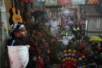 Miércoles 16 de agosto del 2017. Tuxtla Gutiérrez. La Levantada la Danza de San Roque esta mañana en la casa del maestro Cecilio donde se reúne este grupo para recorrer las calles de la ciudad celebrando el ritual del Santo Patrono del antiguo barrio del 