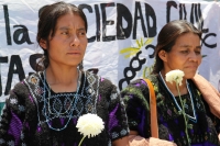Martes 11 de agosto del 2015. Tuxtla Gutiérrez. Pobladores de la comunidad de desplazados de Acteal de San Pedro Chenalho se manifiestan en la capital del estado de Chiapas para protestar por la libertad otorgada hace 6 años a los autores materiales del c Martes 11 de agosto del 2015. Tuxtla Gutiérrez. Pobladores de la comunidad de desplazados de Acteal de San Pedro Chenalho se manifiestan en la capital del estado de Chiapas para protestar por la libertad otorgada hace 6 años a los autores materiales del c