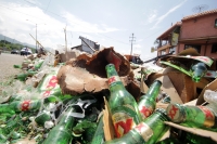 Martes 22 de agosto del 2017. Chiapa de Corzo, un fuerte accidente provoca el pesado tránsito desde Tuxtla Gutiérrez a la altura del Puente Grande donde un tráiler cargado de cerveza perdió tracción volcando y perdiendo su carga.