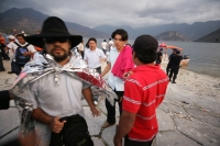 Una lancha de la CONAM se accidentó este medio día en las aguas del Cañón del Sumidero dejando como saldo al menos tres personas muertas y una veintena de heridos; la lancha realizaba un curso de capacitación ambiental a locatarios del mercado del municip