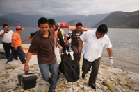 Una lancha de la CONAM se accidentó este medio día en las aguas del Cañón del Sumidero dejando como saldo al menos tres personas muertas y una veintena de heridos; la lancha realizaba un curso de capacitación ambiental a locatarios del mercado del municip