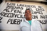 Lunes 20 de diciembre. Los familiares de los aún presos del caso Acteal y los indígenas liberados en los meses pasados hablan sobre la situación de las comunidades de Chenalho y solicitan a las autoridades la ayuda de las autoridades para la reconciliació