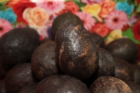 Miércoles 26 de junio del 2019. Tuxtla Gutiérrez. El precio del aguacate en los mercados públicos continúa entre los 70 y 80 pesos dependiendo de la variedad del fruto por lo que los marchantes esperan que se normalice el precio a finales del mes entrante