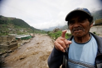 La comunidad Aguas Amargas es conocida por sus aguas sulfurosas y sus baños termales ubicados en las cercanías de Xelaju, Guatemala empiezan a regresar a sus actividades cotidianas después de las intensas lluvias de la semana pasada donde desaparecieran v