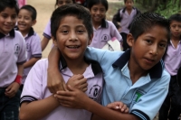 Martes 8 de julio del 2014. Villaflores. Día del árbol mexicano. Los niños del ejido El Portillo celebran este día el día del árbol en un recorrido por el vivero donde se reproduce y reforesta el rio Guaymas con árboles de Sabino o Ahuehuete, también cono