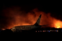 Miércoles 21 de marzo del 2018. Acalá. Aspectos del incendio en las cercaní­as del Aeropuerto Internacional de Chiapas.