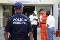 Lunes 22 de noviembre. Una llamada telefónica ocasionó la movilización de las corporaciones policÃacas del ejército mexicano alertando de una Bomba en las instalaciones del Hospital del Seguro Social en la colonia Las Palmas. El reporte preliminar corrobo Lunes 22 de noviembre. Una llamada telefónica ocasionó la movilización de las corporaciones policÃacas del ejército mexicano alertando de una Bomba en las instalaciones del Hospital del Seguro Social en la colonia Las Palmas. El reporte preliminar corrobo